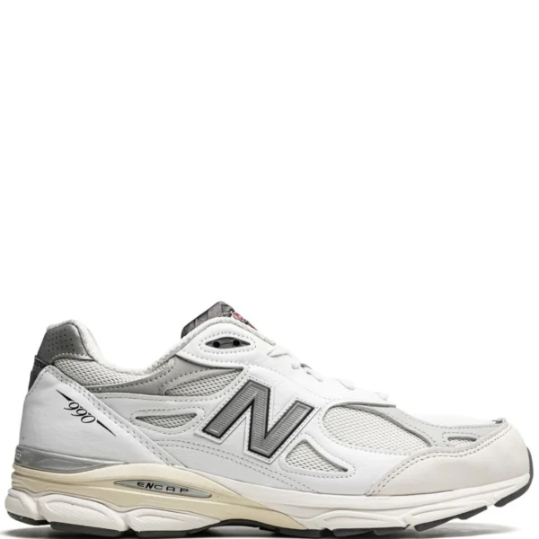 New Balance 990 v3 Teady Mantis